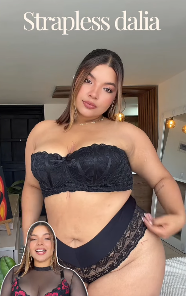 Strapless Dalía de Rubi Negro